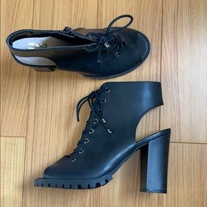 Mix No 6. Black combat high heel sandal